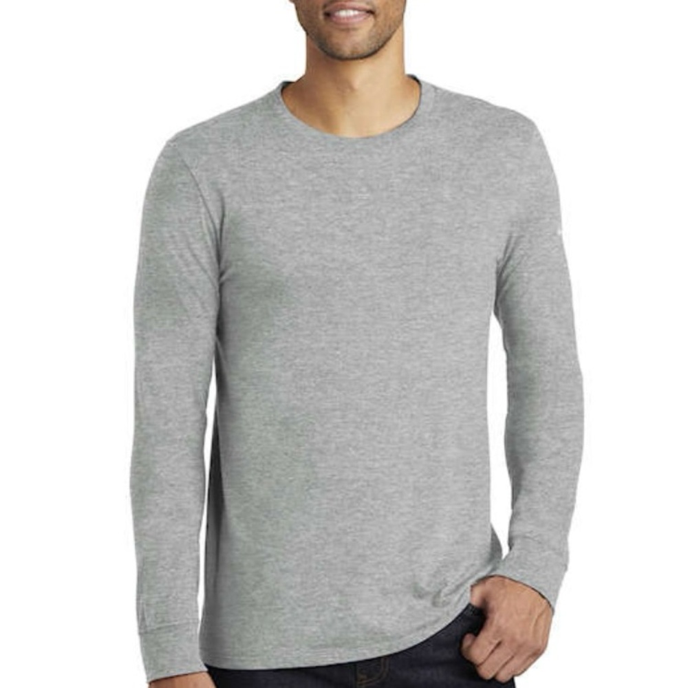 Nike Men's Core Long Sleeve Cotton Crew. XL. NWOT.